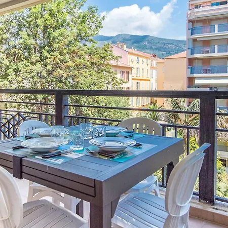 Apartment Splendide 2 Pieces Vue Jardin, Calme, Plein Centre